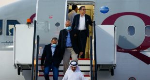 هواپیمای حامل ۵ زندانی آمریکایی در قطر به زمین نشست